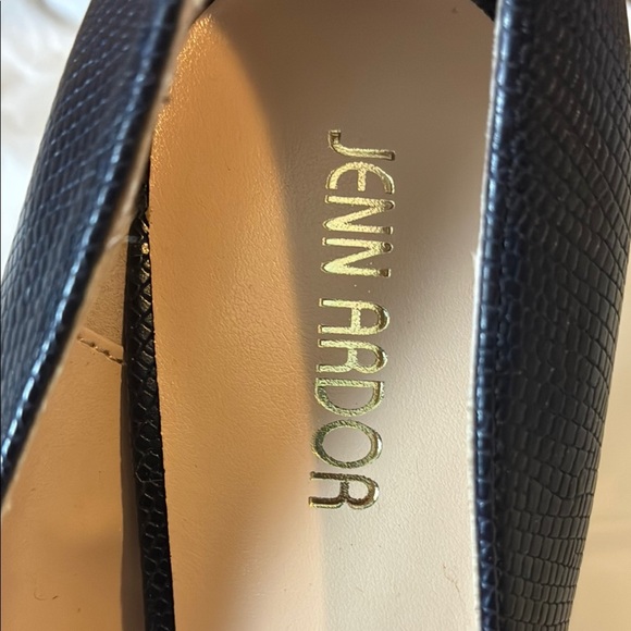 Jenn Ardor Black Classic Stiletto Heels - Picture 2 of 9